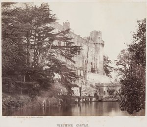 Warwick Castle, ca 1857 (albumintryck) av Francis Bedford