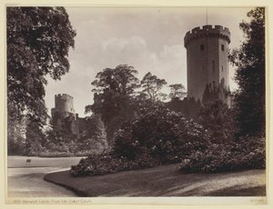 Warwick Castle, från den yttre domstolen, 186094. av Francis Bedford