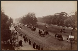 Hyde Park, The Row av Francis Frith