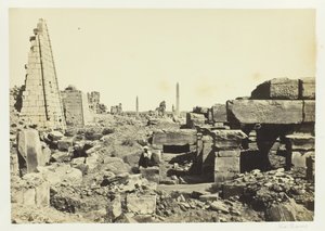 Utsikt över Karnac, från granitpylonen, 1857.