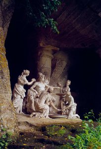 Thetis grotta (Thetys); Apollo betjänad av nymfer. Skulptur av Francois Girardon (1628-1715)