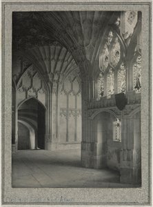 Gloucester Cathedral - Cloisters: South and West Alleys, ca. 1900. av Frederick Henry Evans