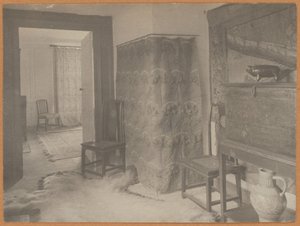 Kelmscott Manor: Passage till rum med paneler av Frederick H. Evans