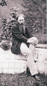 Porträtt av Sir Edward Burne-Jones (1833-98) (sepiafoto) av Frederick Hollyer