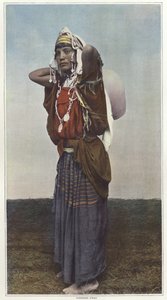 En kvinnlig vattenbärare i Tunisien av French Photographer