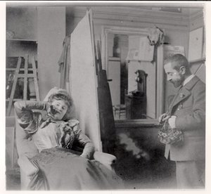 Henri de Toulouse-Lautrec (1864-1901) i sin studio med Misia Natanson av French Photographer