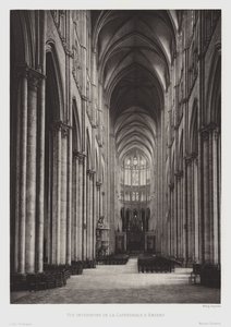 Interiörvy av Amiens katedral (s/v foto) av French Photographer