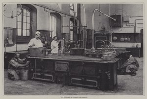 Kitchen of the Lycee Janson-de-Sailly, Paris (s/v foto) av French Photographer