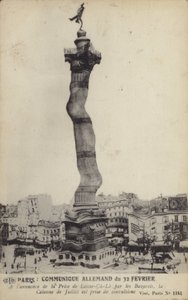 Julikolonnen grips av kramper av French Photographer