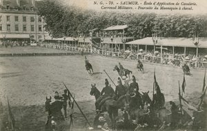 Parad på kavalleriskolan i Saumur. Vykort skickat 1913. av French Photographer