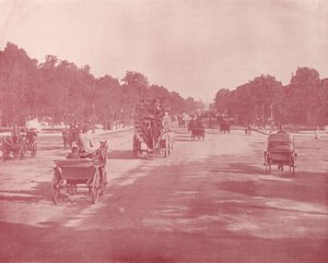 Paris: Avenue Champs Elysees (s/v foto) av French Photographer