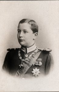 Porträtt av prins Eitel Friedrich av Preussen (1883-1942). av French Photographer