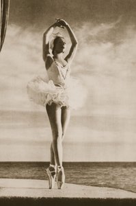 Rosella Hightower i Swan Lake, från Grand Ballet de Monte-Carlo, 1949 (fotogravyr) av French Photographer