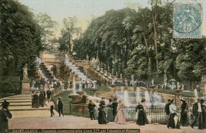 Saint-Cloud - vattenfall byggda under Ludvig XIV av Lepautre och Mansart. Vattenfall byggda för att hedra Ludvig XIV av Antoine Le Pautre och Jules Hardouin Mansart. Vykort skickat 1913. av French Photographer