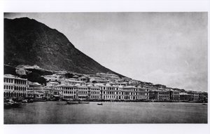The Praya, Hong Kong, från Illustrations of China and its Inhabitants av J. Thompson, publicerad 1873 av French Photographer