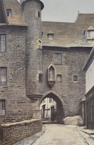 Uzerche, Gamla stadsporten, Entrésidan av French Photographer