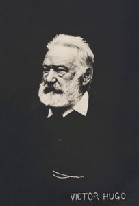 Victor Hugo, porträtt (s/v foto) av French Photographer