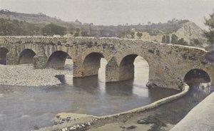 Viviers, romansk bro, på Escoutay, uppströms utsikt av French Photographer