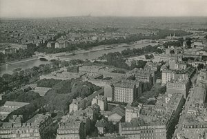Utsikt över Champs-Elysees och Sacre-Coeur från Eiffeltornet, Utsikt över Champs-Elysees och Sacre-Coeur från Eiffeltornet (fotogravyr) av French Photographer