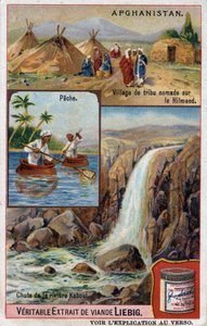 Werbekarte zeigt ein Nomadenstammdorf am Hilmend, Fischer und den Fall des Kabul-Flusses in Afghanistan. Chromolithographie des 19. Jahrhunderts. von French School
