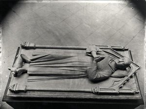 Begravningsstaty av Louis de France (1243-60), Saint Louis äldsta son, från klostret Royaumont (gipsavgjutning från en grav i Basilique Saint-Denis) av French School