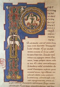 Historikert initial "P" som visar ett sammanflätade mönster och fantastiska djur, från en latinsk bibel av Limoges ursprung, ca. 1125 (vellum) av French School