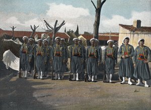 The algerian riflemen in "" Military album: army of Africa. Infanteri - Kavalleri”” av French School