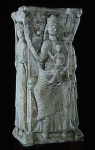 Madonna och barn, relief från en rektangulär pelare (marmor) av French School