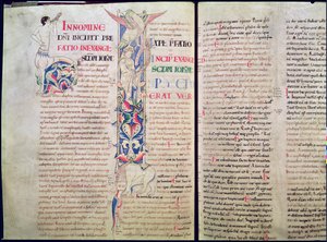 Ms 1215 t.4 f.56v Historikerad initial H som föreställer en kentaur och historisk initial I som föreställer Johannes örn som tystar kättaren Arius, från Johannesevangeliet, St Etienne Hars bibel av French School