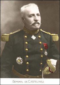 Porträtt av den franske generalen Noel Edouard de Curieres de Castelnau (1851-1944). 1900-talet sd vykort. av French School