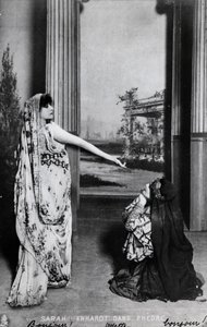 Vykort föreställande Sarah Bernhardt (1844-1923) i Phedre av Jean Racine (1639-99) sent 1800-tal av French School