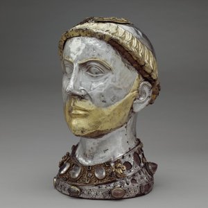 Relikviebyst av Saint Yrieix, ca 1220-40 (förgyllt silver med bergskristall, ädelstenar och glas) av French School