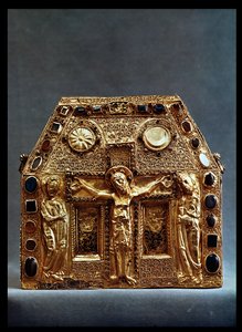 Relikvieskrin av Pepin I (803-38) Kung av Aquitaine (trä överdraget med guld inlagt med ädelstenar)