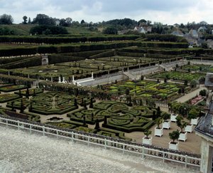 Renässansarkitektur: utsikt över trädgårdarna i Chateau de Villandry byggd i början av 1500-talet, det är ett av slotten i Loire. Villandry, Indre et Loire av French School