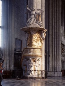 Staty i katedralen i Amiens (80). av French School
