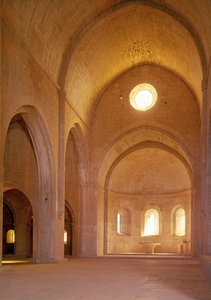 Cistercienserklostrets långhus, grundat 1146 av French School