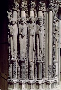 Okänd figur, kung Salomo, drottningen av Saba och kung David, jambfigurer från den kungliga portalen, 1140-55 av French School