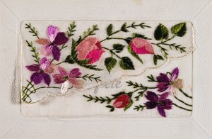 Franskt vintagevykort med blomsterdekorationer av French School