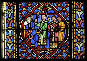 Fönster som visar en scen från Saint Arthemes liv: En brand i staden Clermont kräver förflyttning av Saints Relics. En procession bär relikskrinet och anländer till elden och b av French School