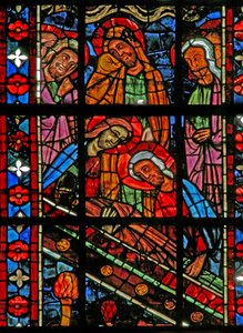 Fönster w201 som visar Jungfru Marias begravning - apostlarna samlas för att delta av French School