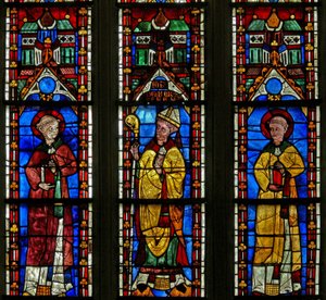 Fönster w21 föreställande St Sylvester med donatorn Jean de Bernieres; St Protais av French School