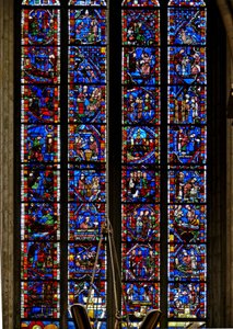 Fönster w51 som föreställer en av Les Belles Verrieres med scener från St Nicholas, St Catherines och St Severs liv av French School