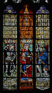 Fönster w8 föreställande St Michael, St James och St Christopher av French School