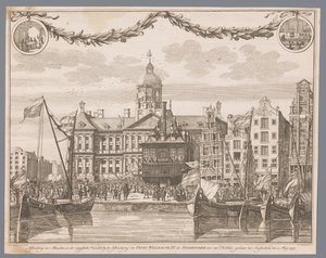 Folkmassa på Dam-torget i Amsterdam firar Willem IV:s proklamation som stadhållare Skildring av folket och av flaggorna som avfyrades vid proklamationen av prins William IV som stadhållare etc. av Holland, utförd till Amsterdam den 2 maj 1747 (titel på o. av G.J. Marstaller