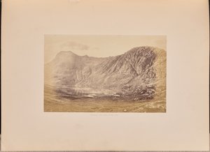 Stickle Tarn och Pavey Ark av Garnett and Sproat