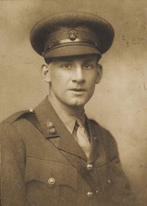 Porträtt av poeten Siegfried Loraine Sassoon 1886-1967, 1915.