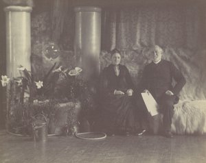 Mr. och Mrs. Charles E. Tiffany i Louis C. Tiffanys studio, ca. 1890. av George Collins Cox