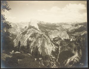 Baksidan av Half Dome - Vernal och Nevada Falls från nära Glacier Point - Yosemite