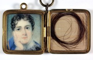 Lord Charles Bentinck (1780-1826), guldmedaljong med hårlock i motsatt fack av George Lethbridge Saunders