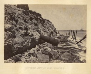 Utsikt över Fort Sumpter från utsidan av George N. Barnard